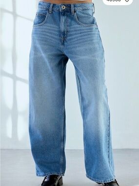 BDG JAYA BAGGY LOW-RISE BOYFRIEND JEAN